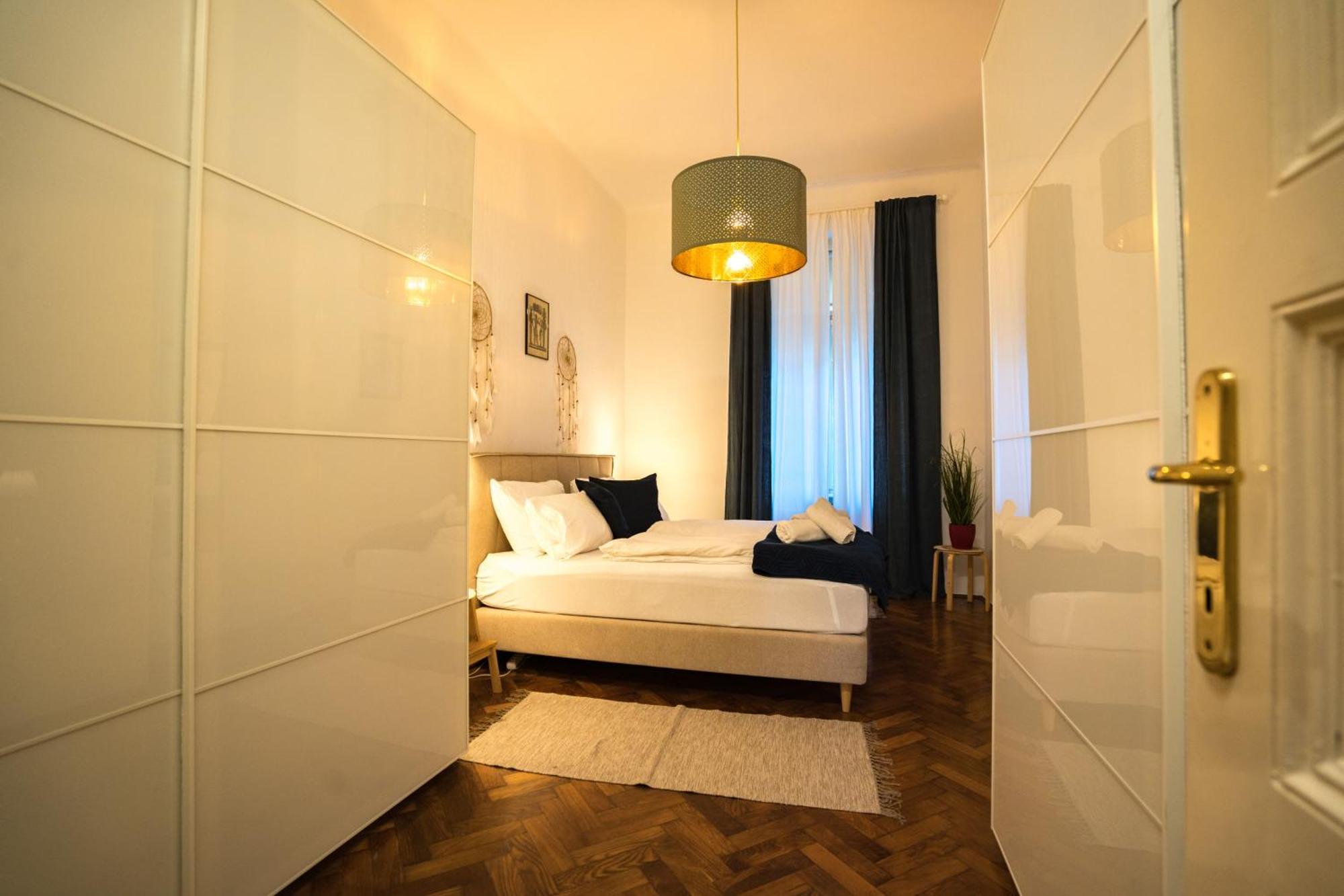 Apartman Iris Загреб Екстериор снимка